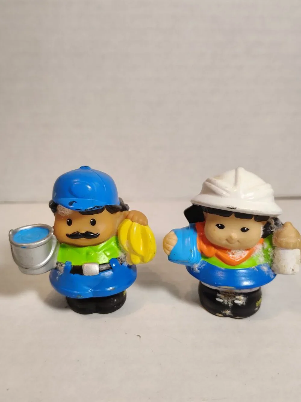 Fisher Price 15 Little People Construction Mechanic Zoo Beach Noah